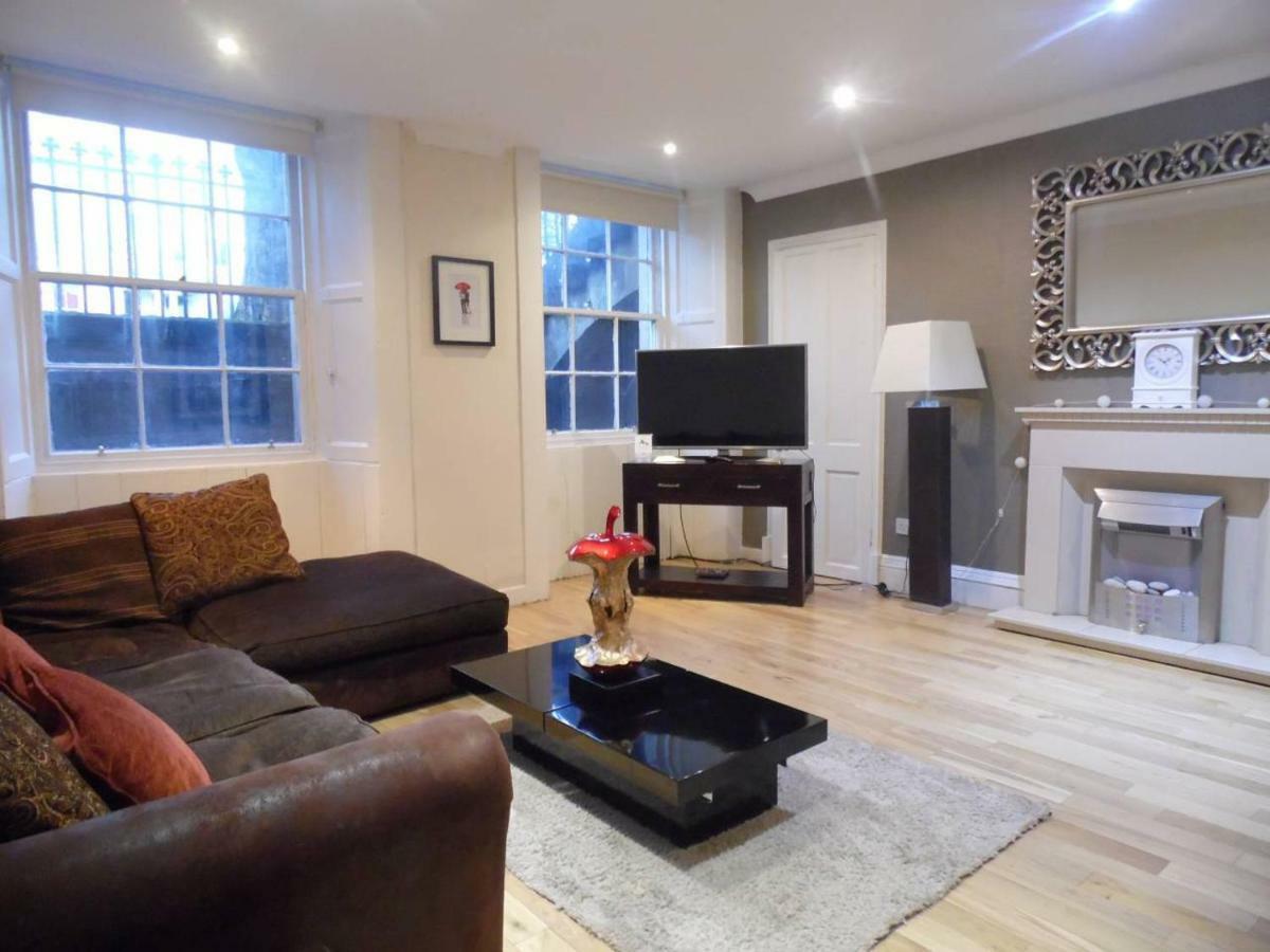 West End -Stunning, 2 Bedroom, Main Door Flat With Private Parking Glasgow Zewnętrze zdjęcie